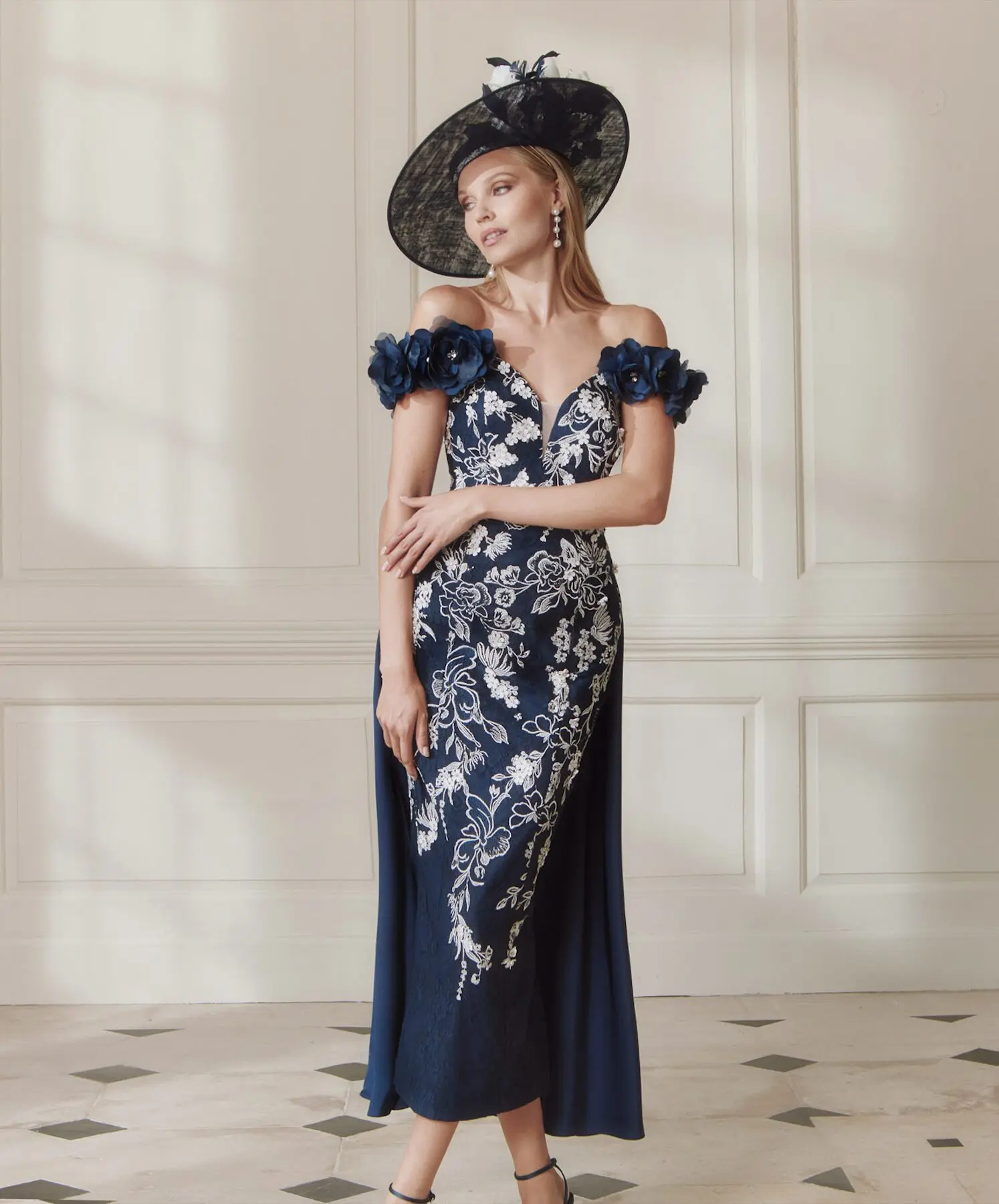 green and blue floral bridesmaid dresses Zapaka Women Grey Green Printed Flower Bridesmaid Dress with Slit Square Neck Chiffon Wedding Guest Dress, Dusty Sage / US20W
